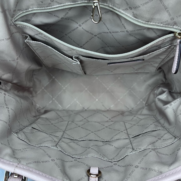 Michael Kors Women's Blush Pink Tote Bag - Picture 7 of 16